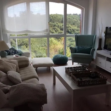 Duplex En Rovacias, 柯米拉斯